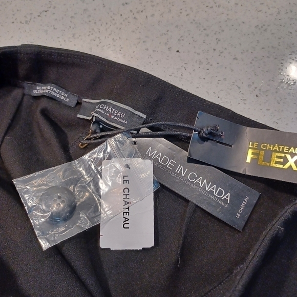 LE CHATEAU black pencil skirt - Picture 4 of 5